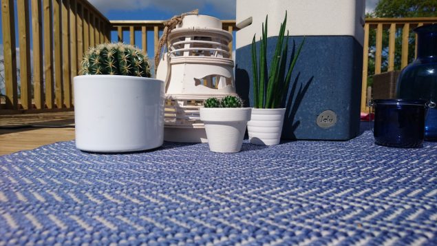 Holix Outdoor Floor Lamp by Jalu