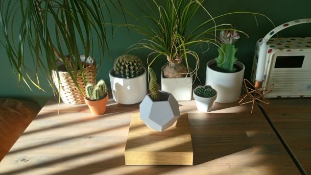 Lyfe Levitating plant pot